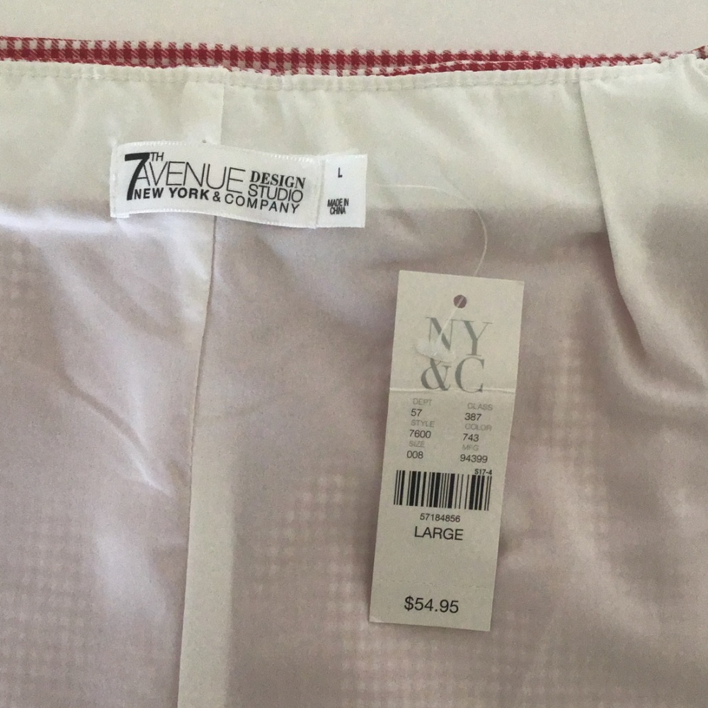 Women's Red/White Blazer and Frill skirt - Picture 7 of 7